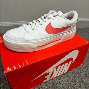 Nike platform tennis shoes